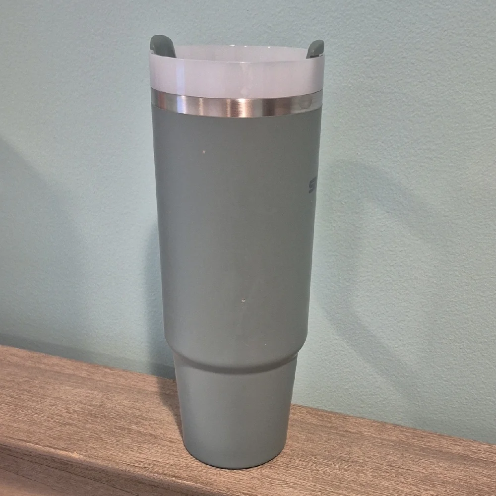 Stanley Sage Travel Mug - Picture 4 of 6